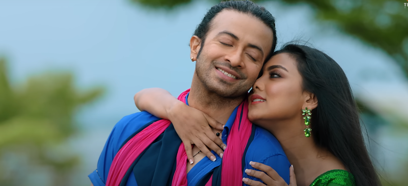Shakib Khan and Idhika's steamy chemistry in 'Priyotoma'