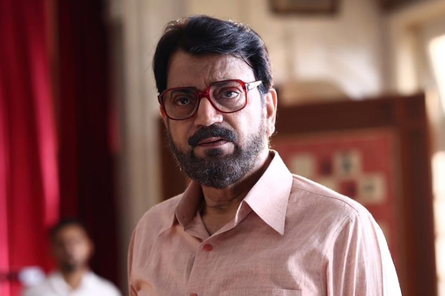 Tollywood's Chiranjeet Chakraborty to play detective Bhaduri Moshai