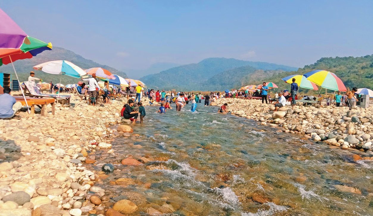 To develop tourism, give it a separate ministry