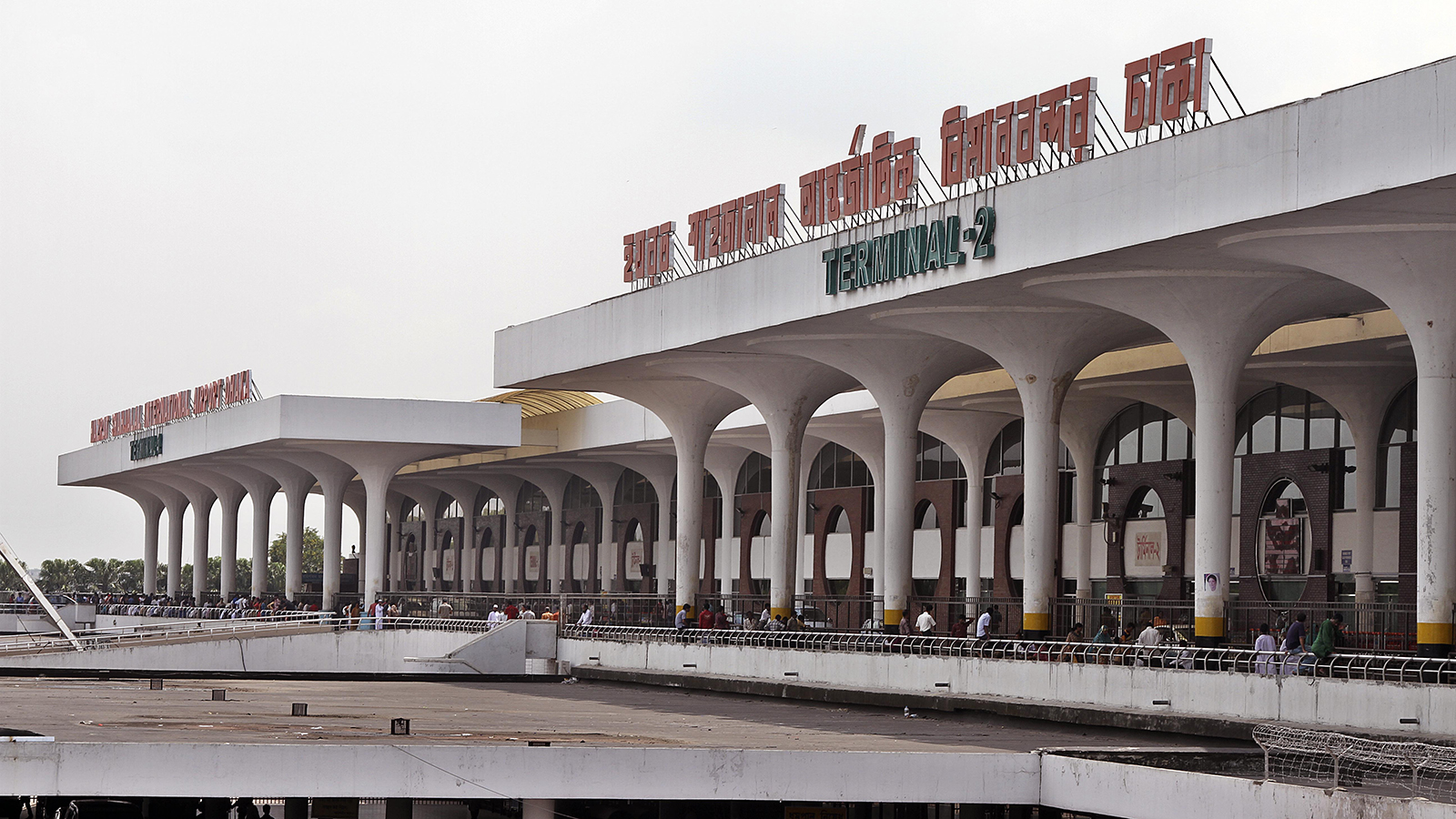 Runaway kid lays bare airport security lapses