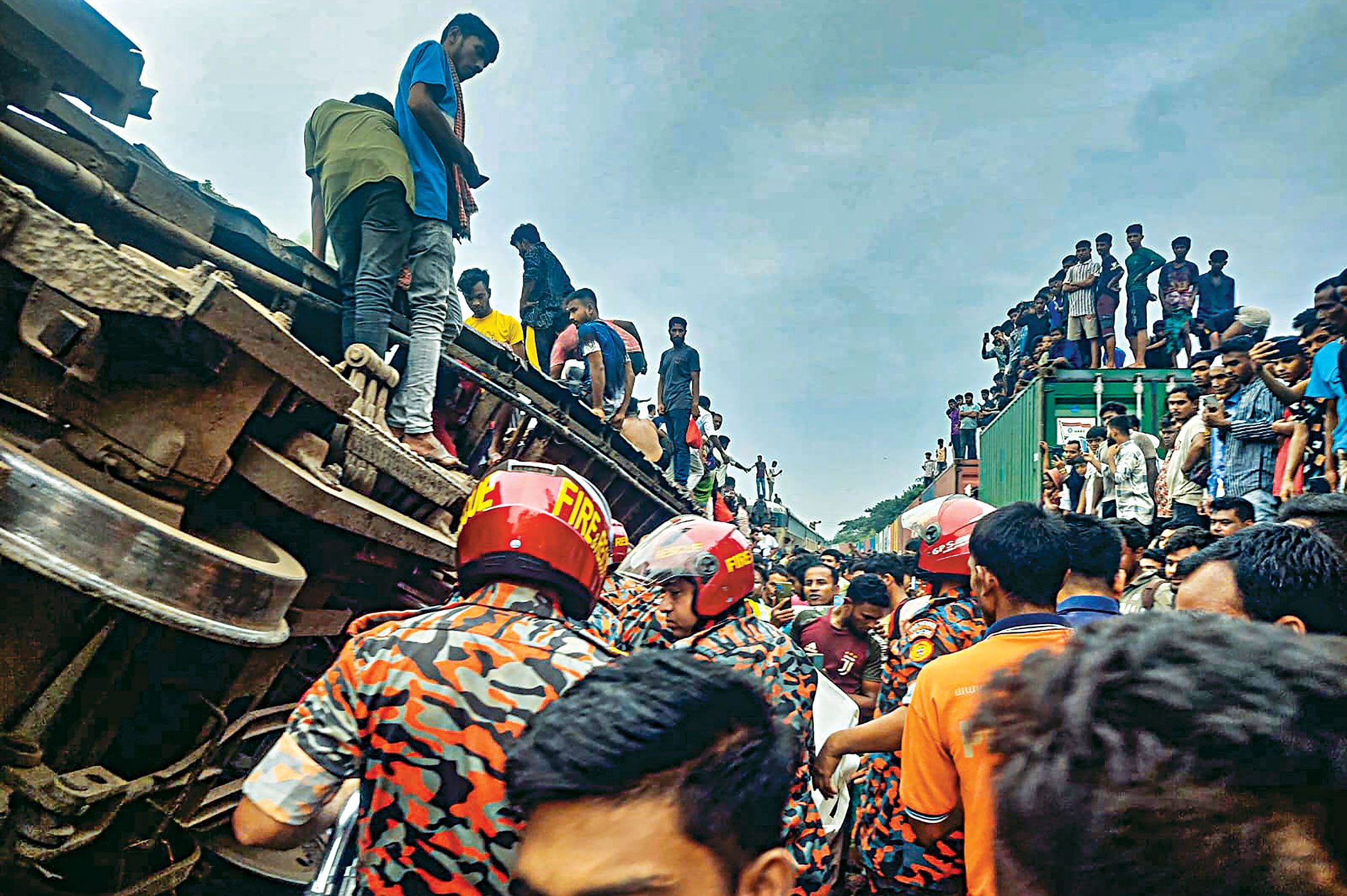 17 killed as trains collide in Bhairab