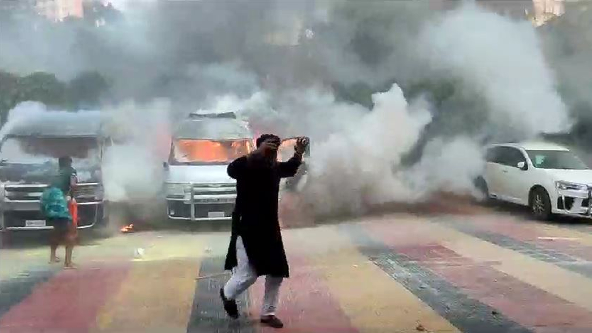 Rajarbagh police hospital’s ambulance torched