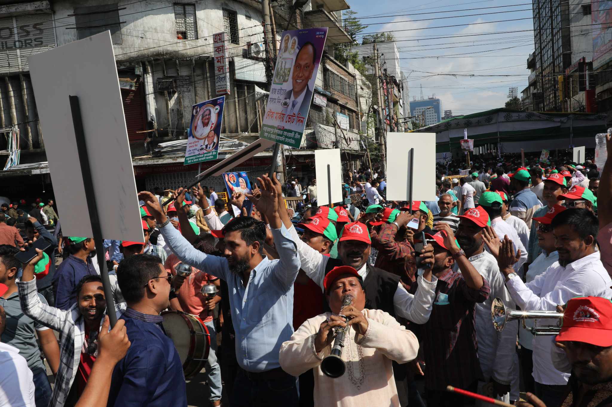 Over 300 AL nomination papers sold in two hours