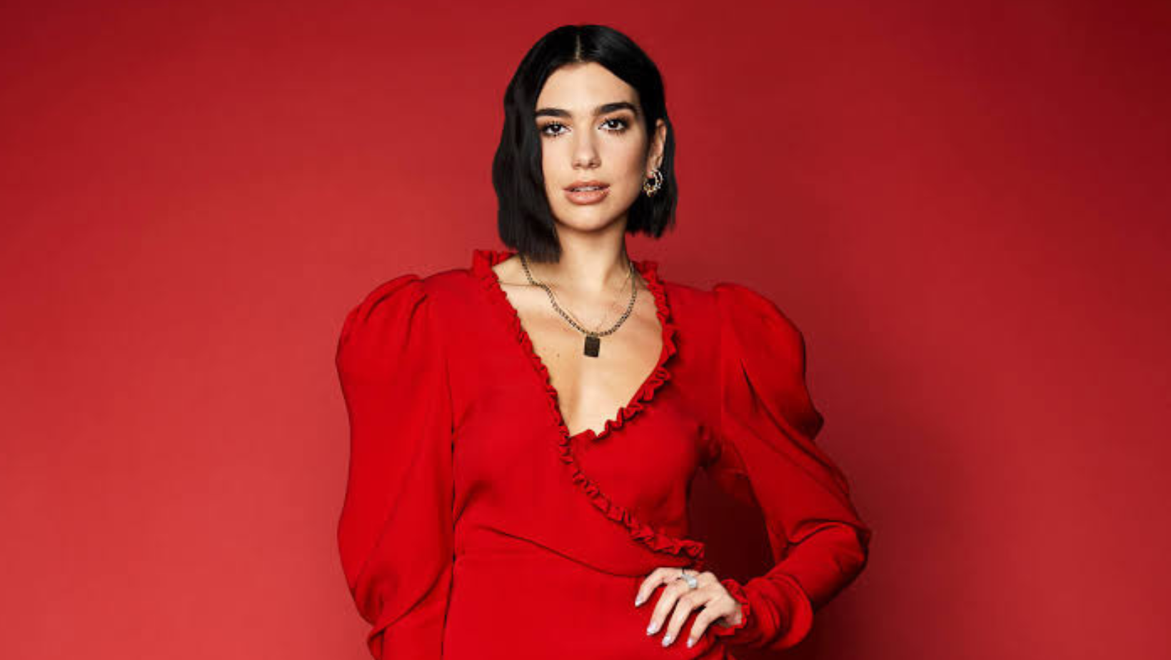 Dua Lipa calls for ceasefire in Gaza, clarifies stance in war