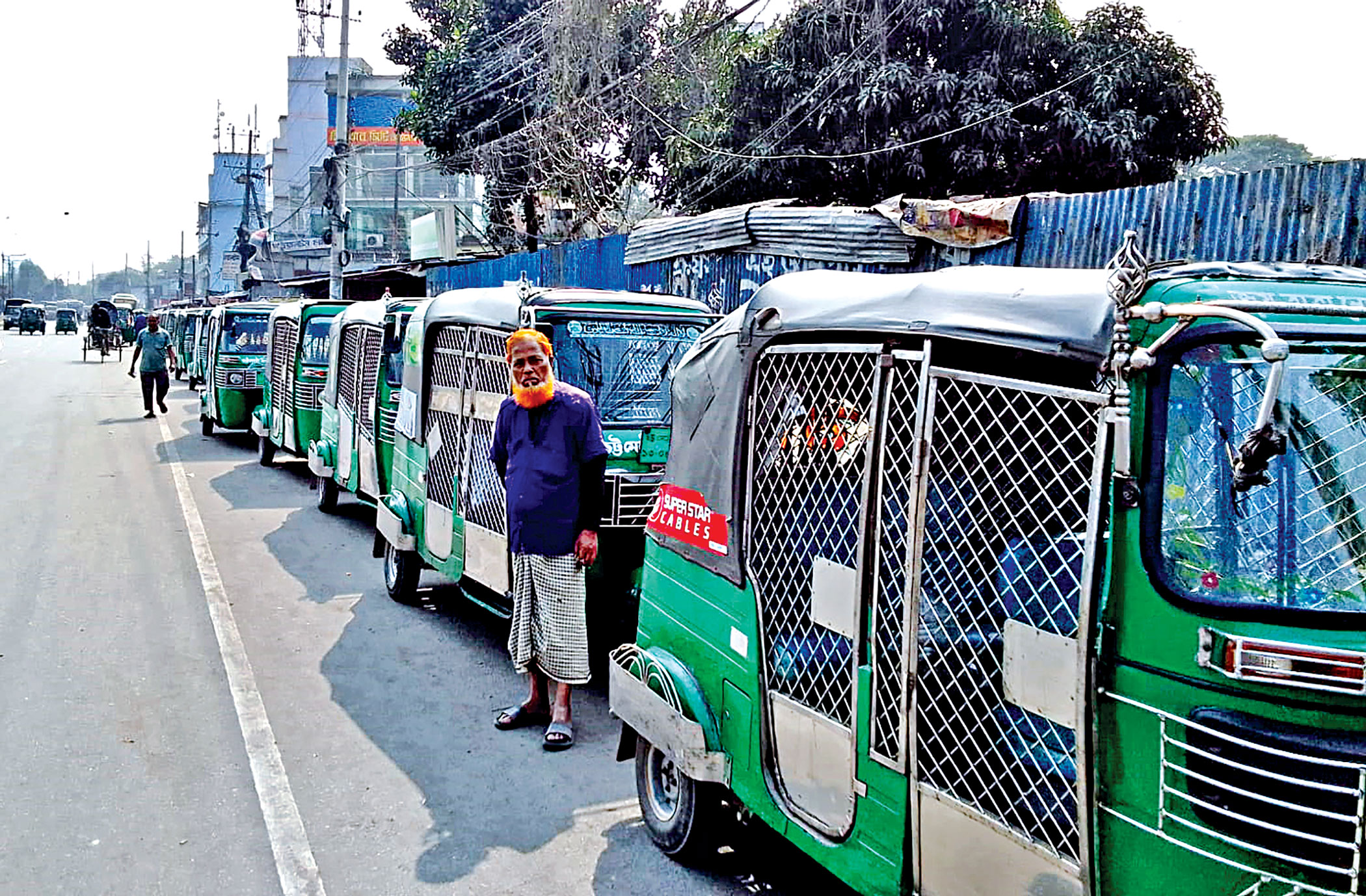 Port city reels from abrupt gas outage 