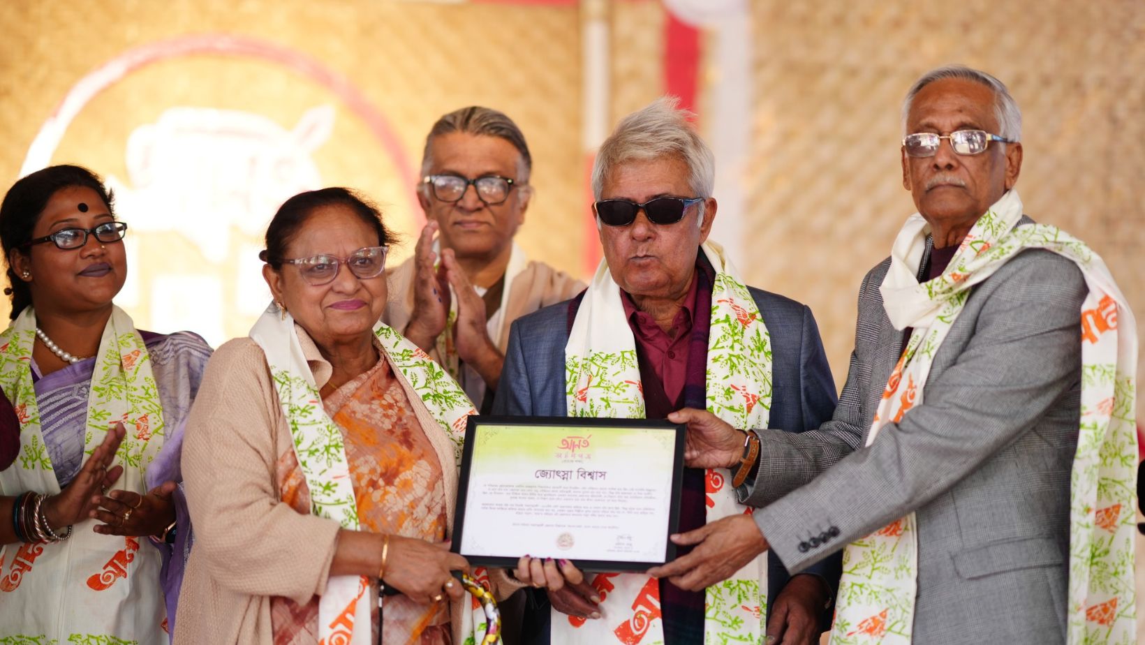 Three theatre personalities honoured at RU’s ‘Anarta Natya Mela’
