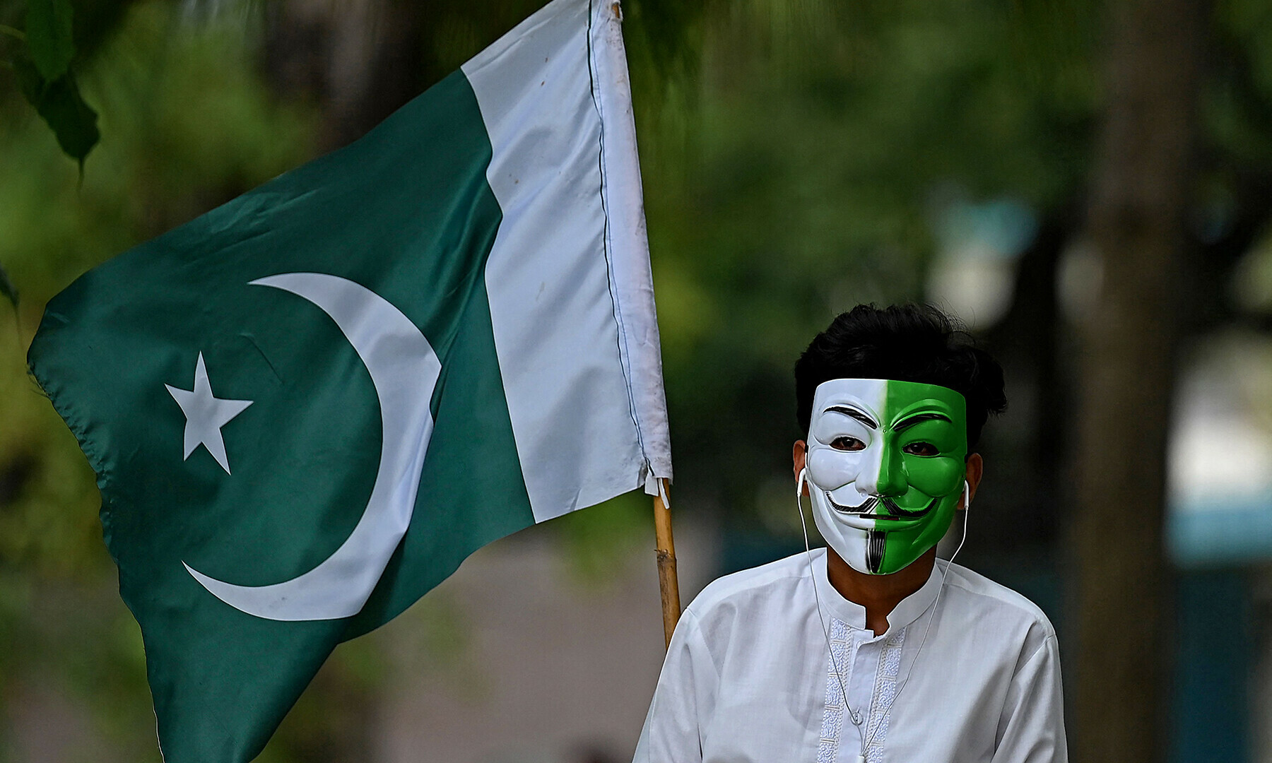 For crisis-hit Pakistan, elections may not lead to a meaningful alternative