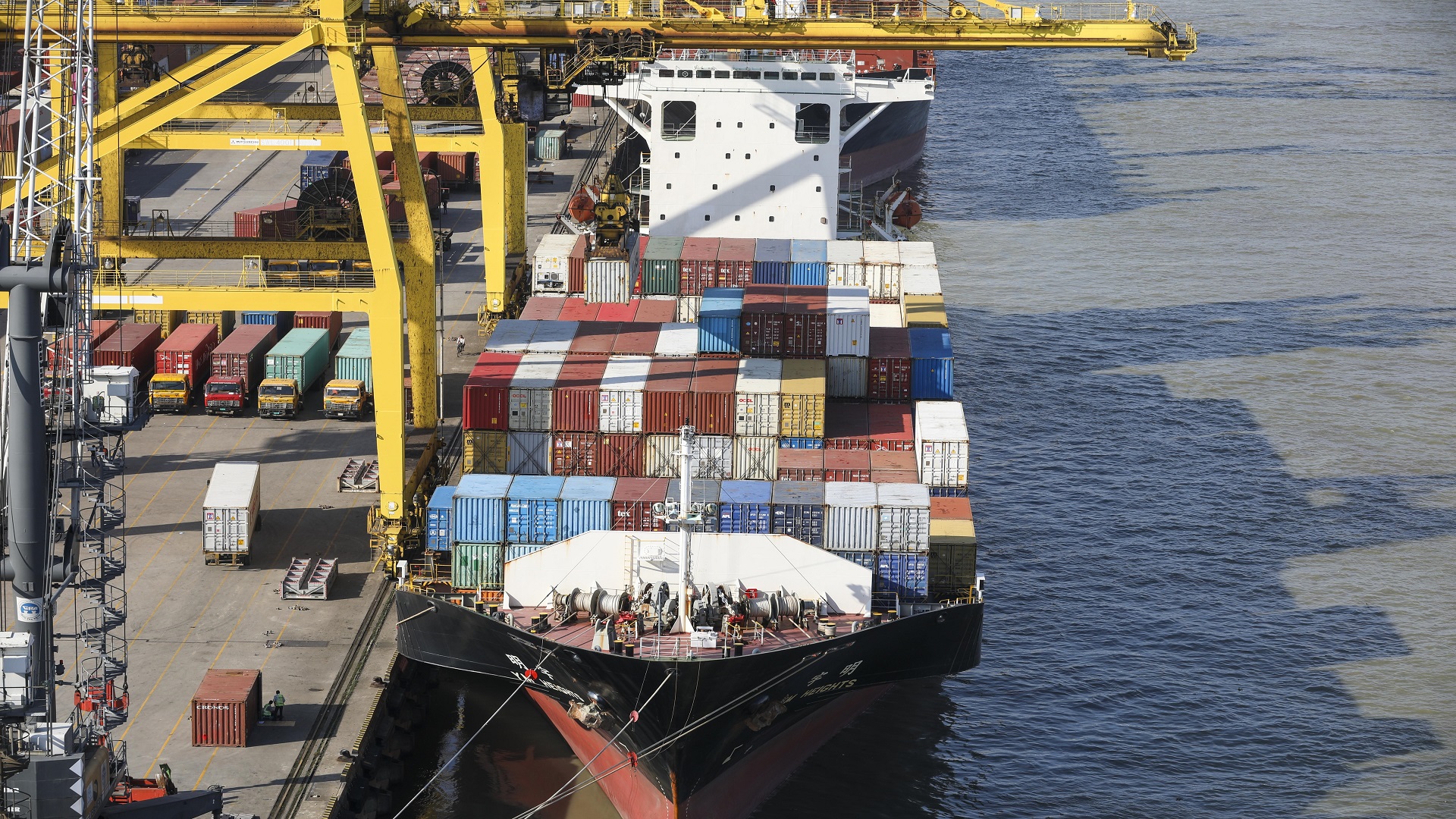 Bangladesh’s major trade bodies join global call for Red Sea safety