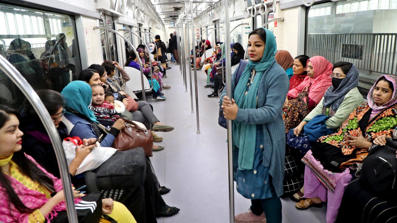 Do women need the separate metro rail carriage?