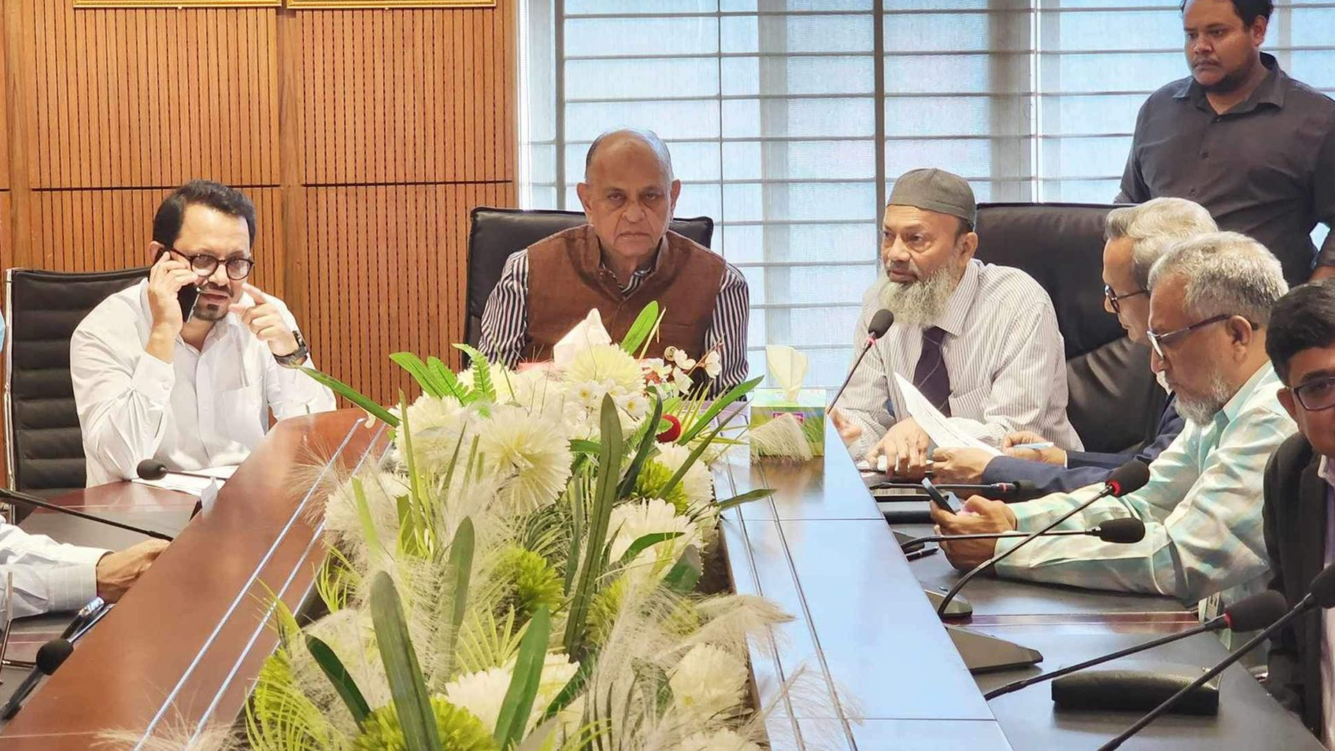 Advanced medical care to be ensured for Gazipur burn victims: health minister