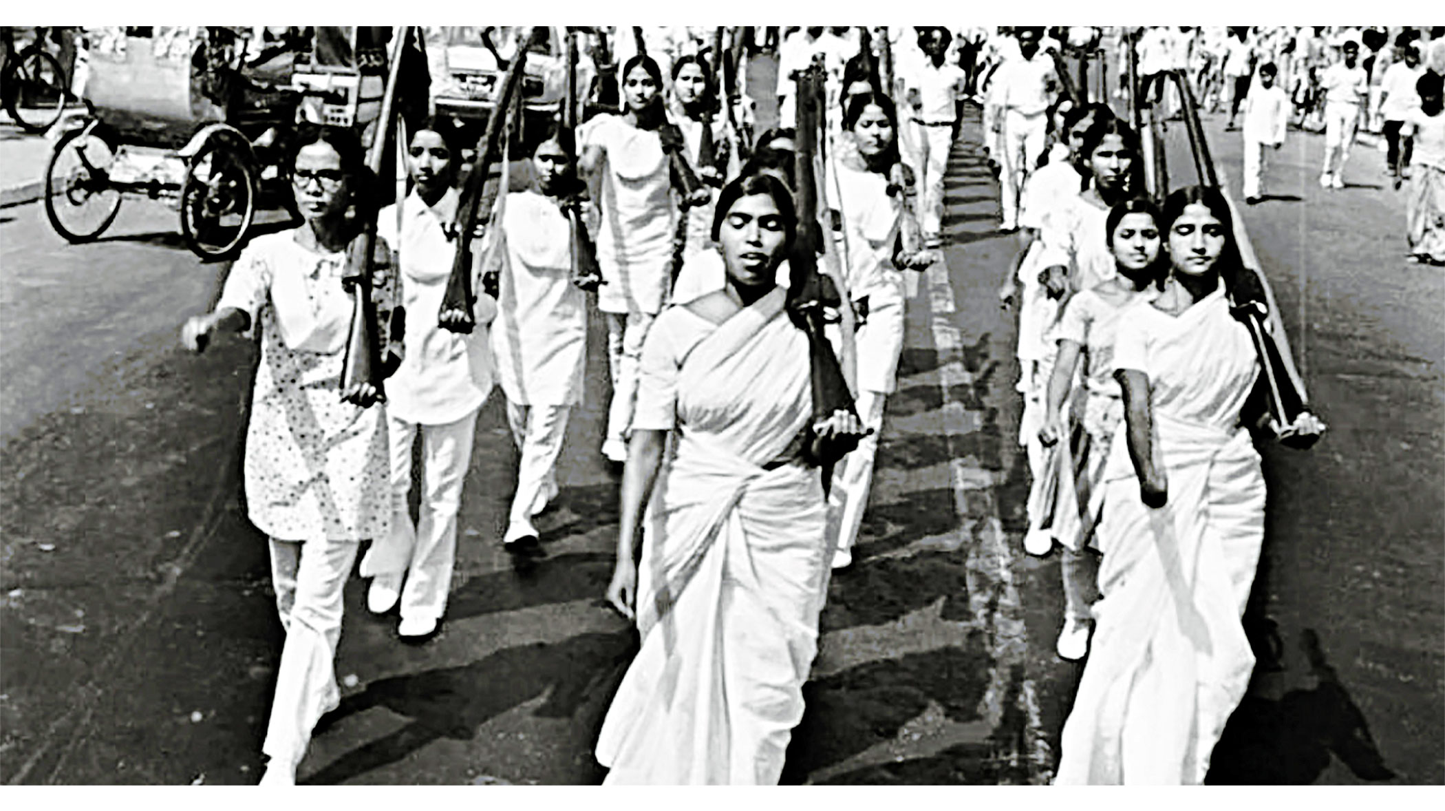 March 1971 as witnessed by women