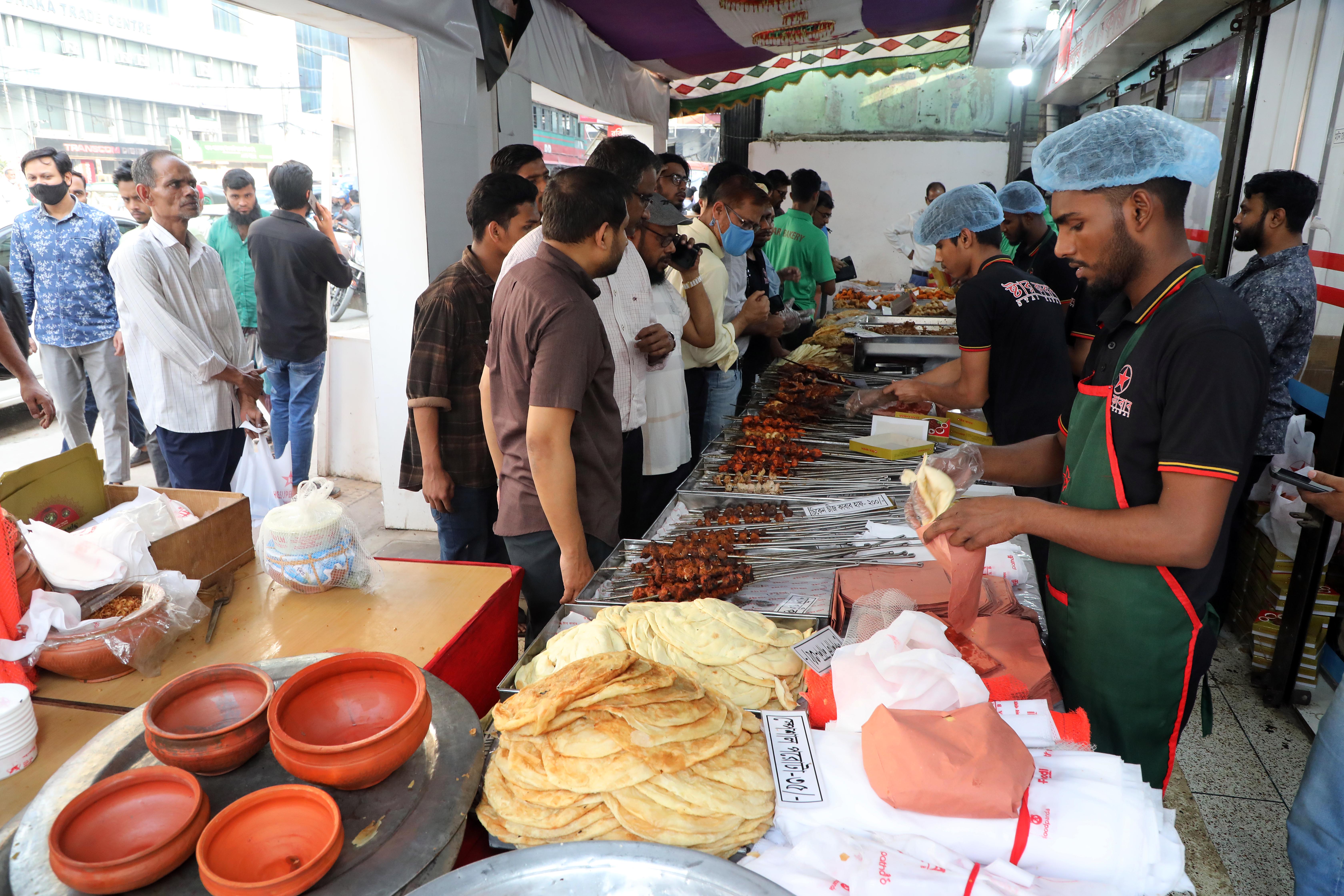 No cheers for restaurant owners, staff this Eid