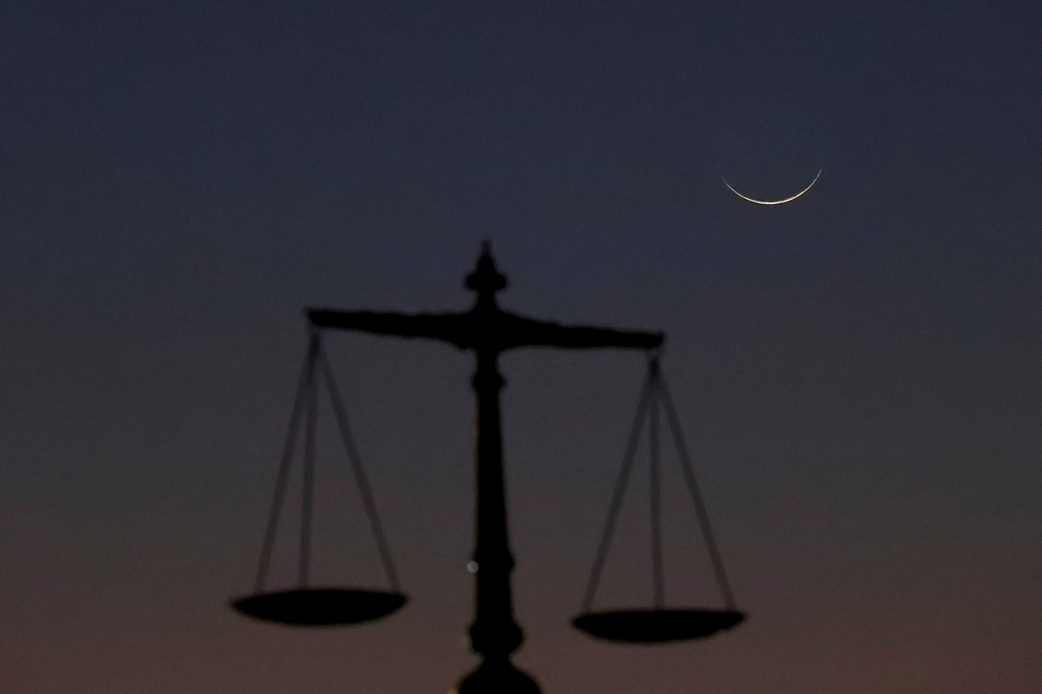 Six judges' defiant act in Pakistan