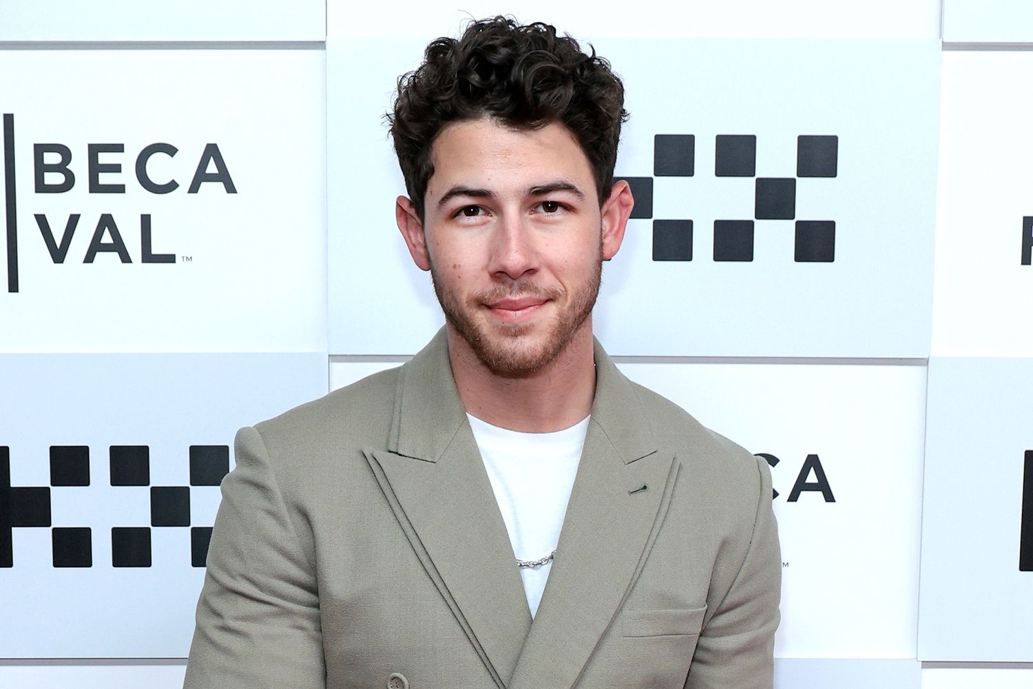 Nick Jonas cancels upcoming shows due to Influenza A diagnosis