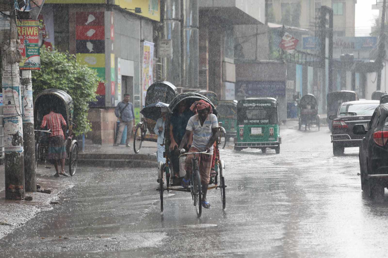 Heavy rain set to drench Bangladesh for next 5 days 