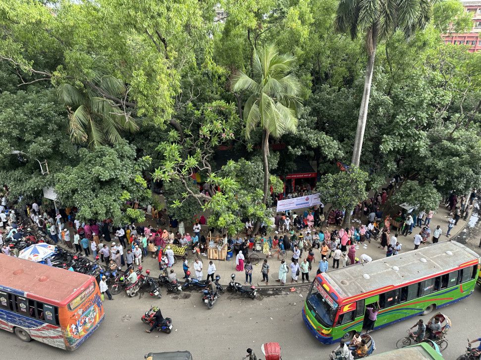 Who owns the public spaces of Dhaka?