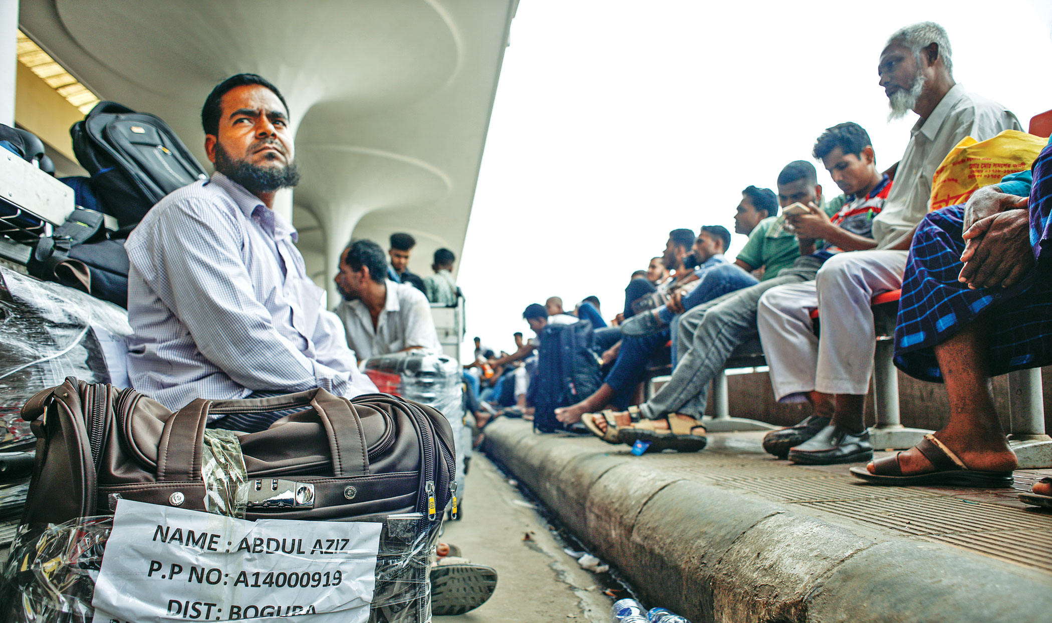 Last day of entry to malaysia on work visa:  Hundreds flock to Dhaka airport 