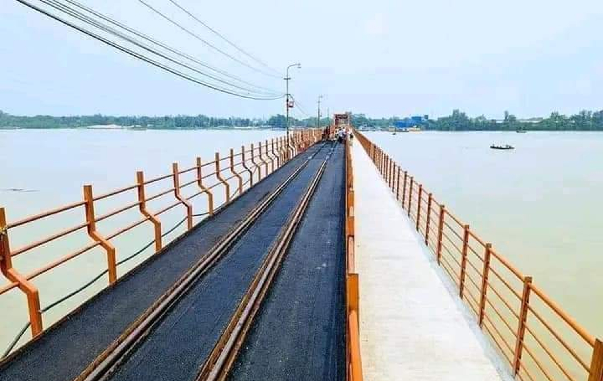 Kalurghat road-rail bridge: Ministry decides  to review cost 17 days after approval