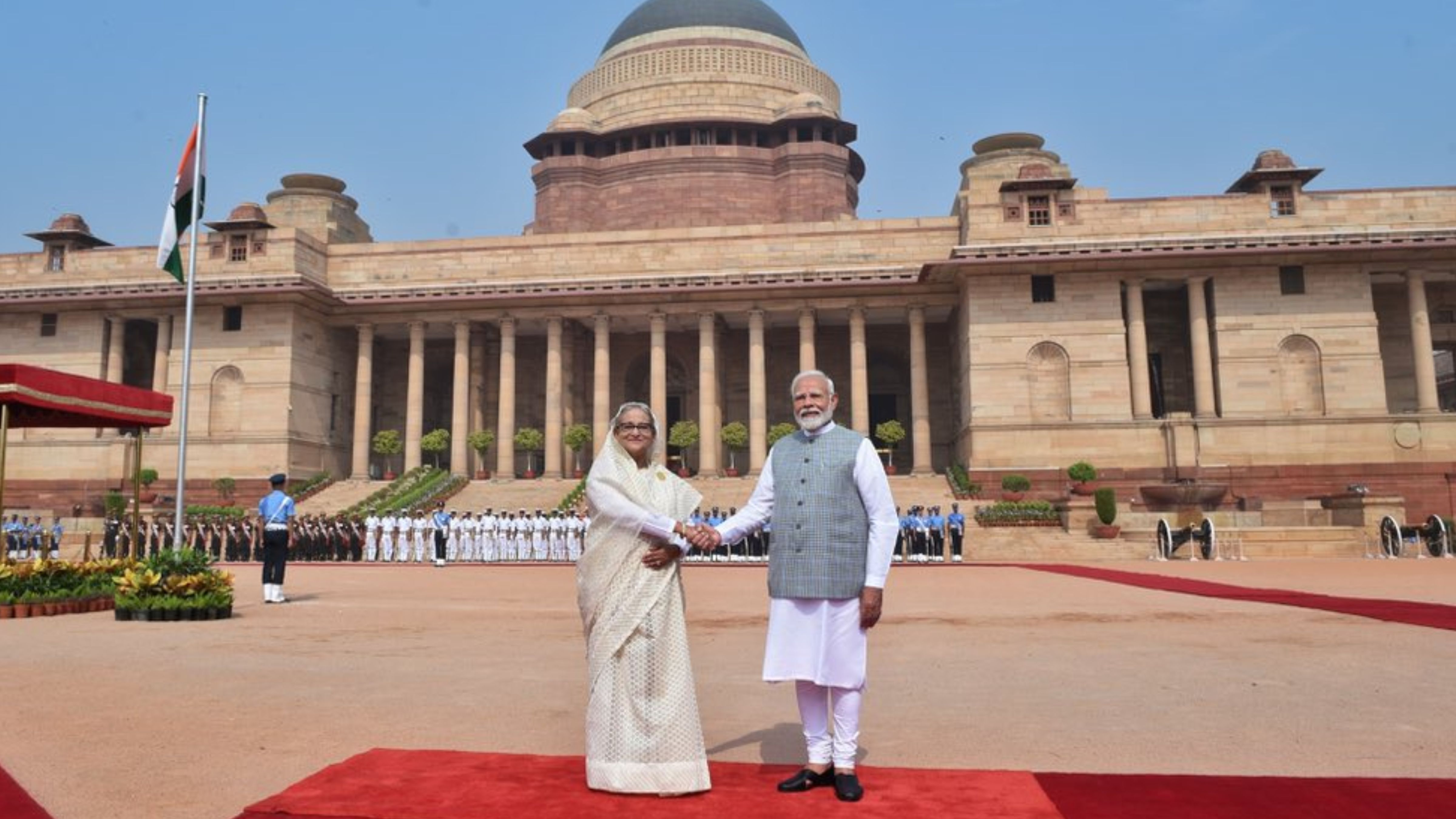 Hasina accorded ceremonial reception at India’s Rashtrapati Bhavan