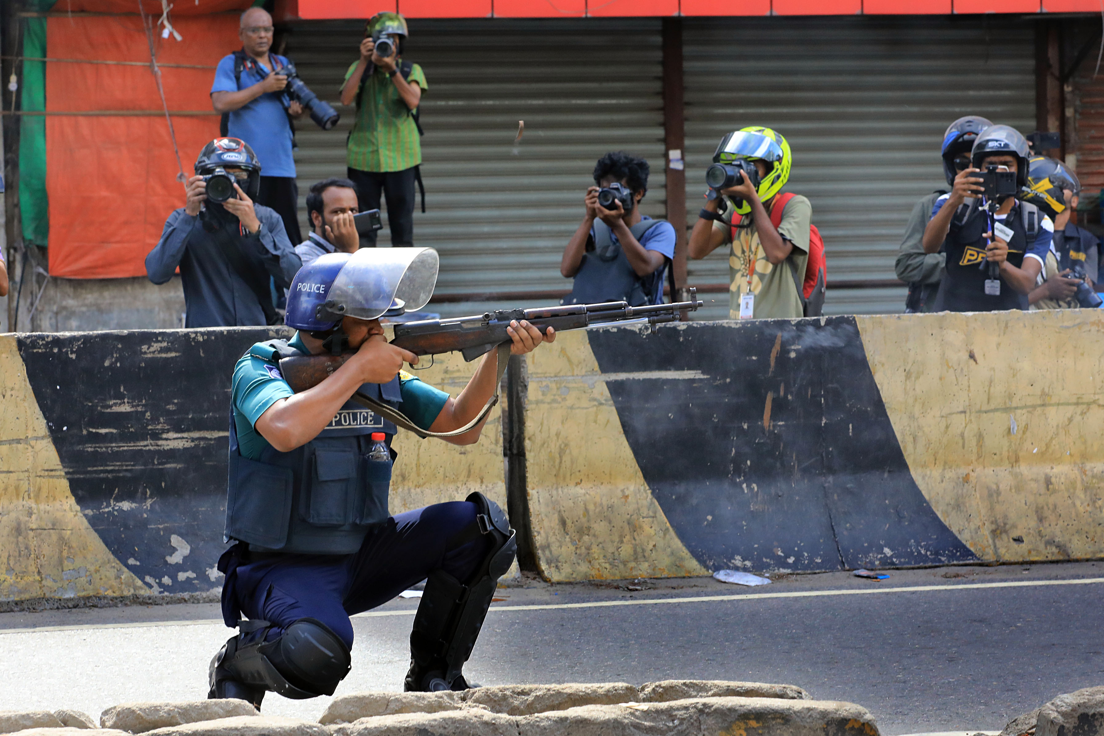 The government should take responsibility for its mistakes