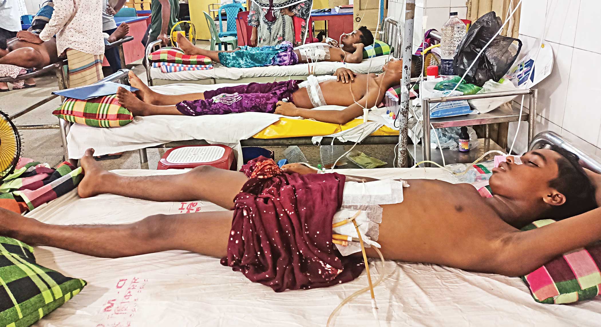 Patients with bullet, pellet wounds: Dhaka hospitals stretched to the limit