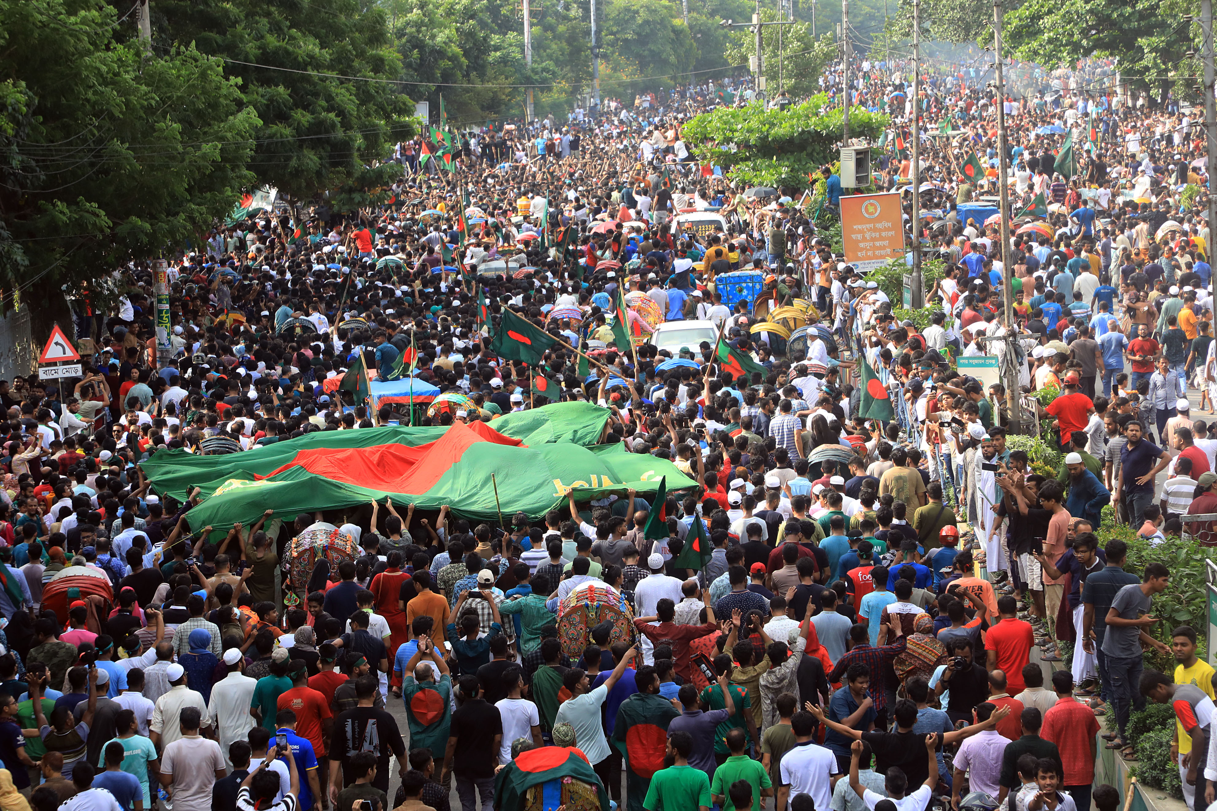 The fall of a dictator should not give rise to another