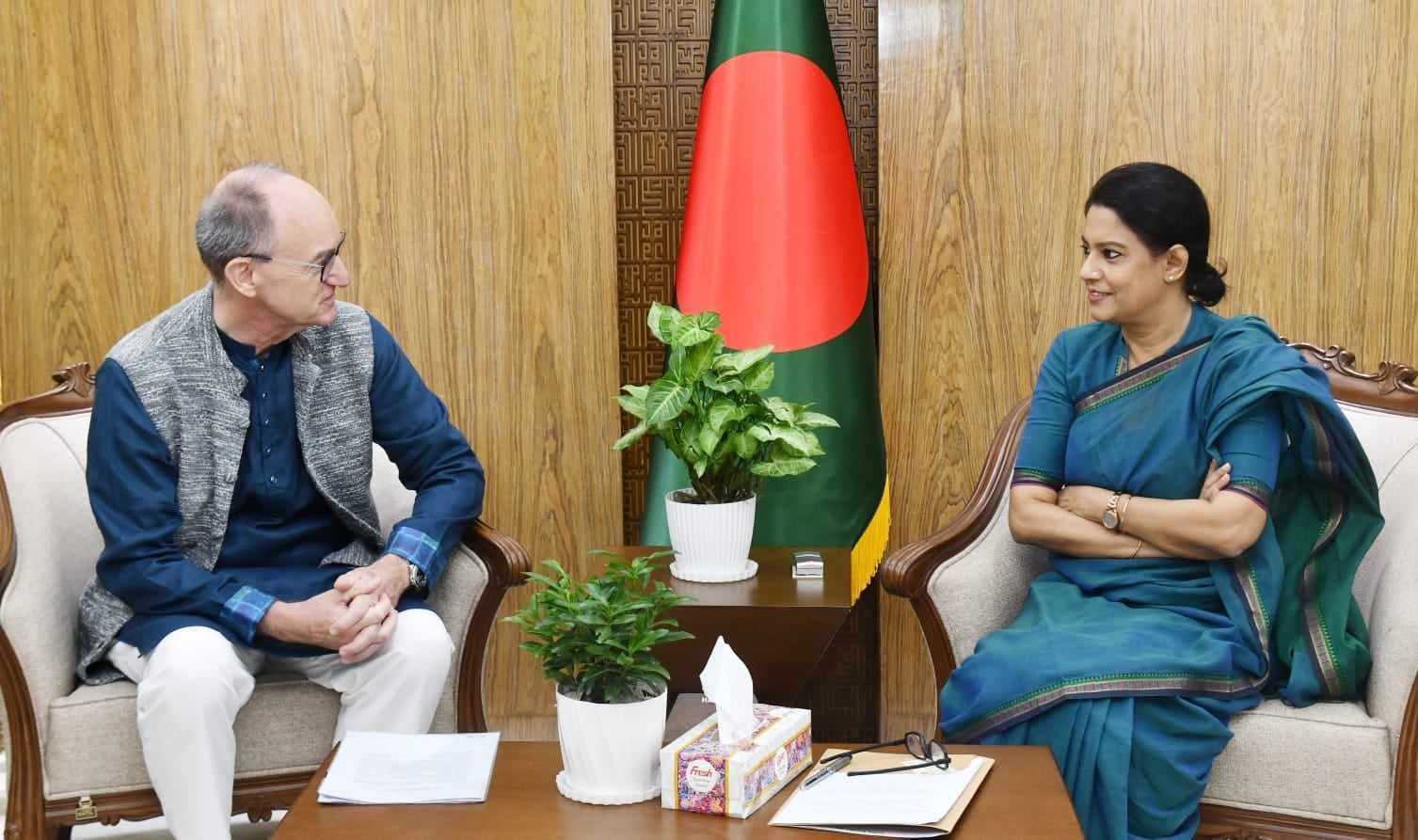 Germany to give 1b euro for renewable energy efforts