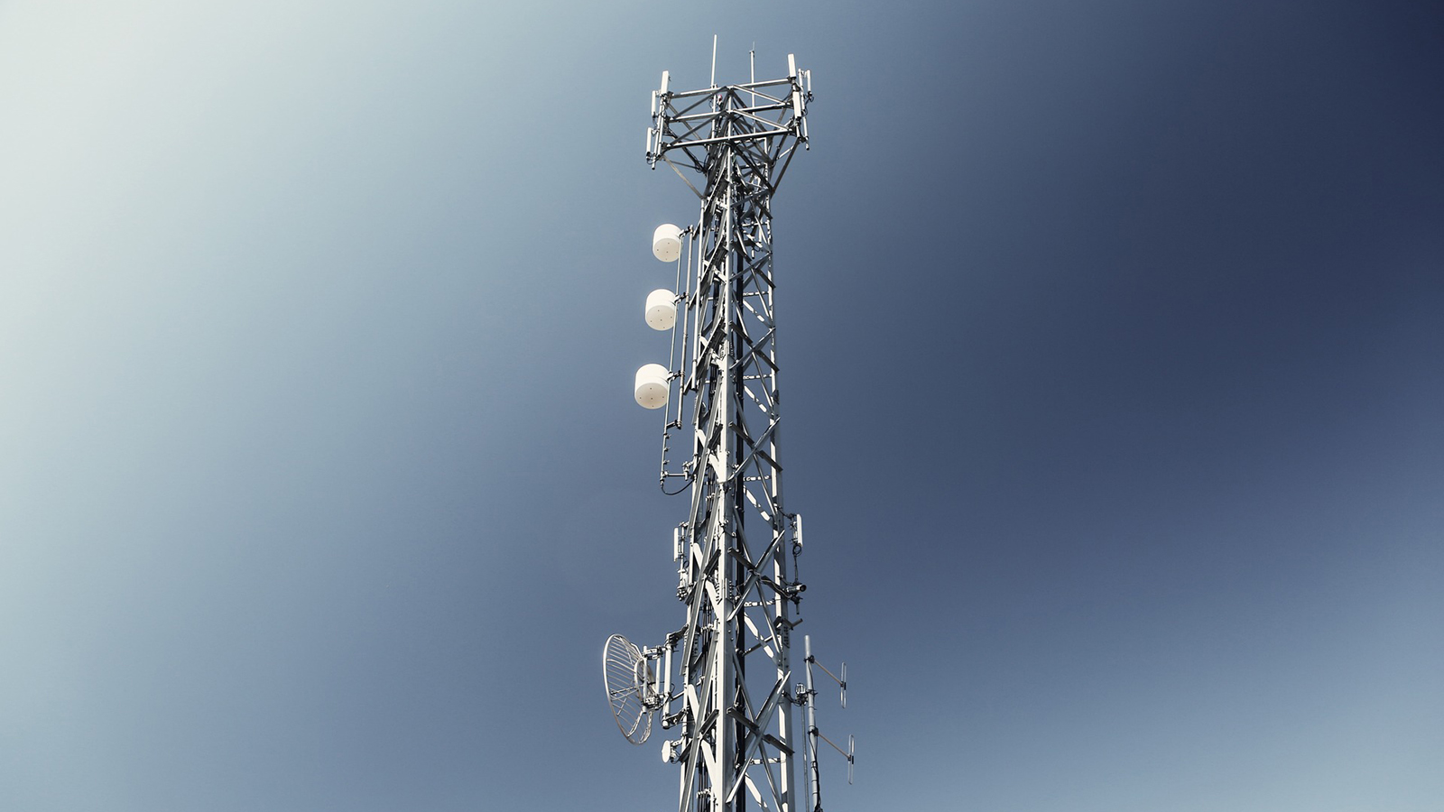 New telecom policy won’t force foreign firms to share ownership