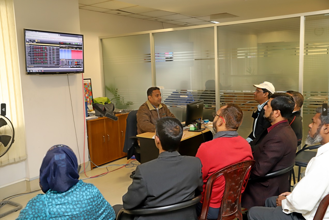 Many stock investors lose money for not understanding the business: ICB chairman