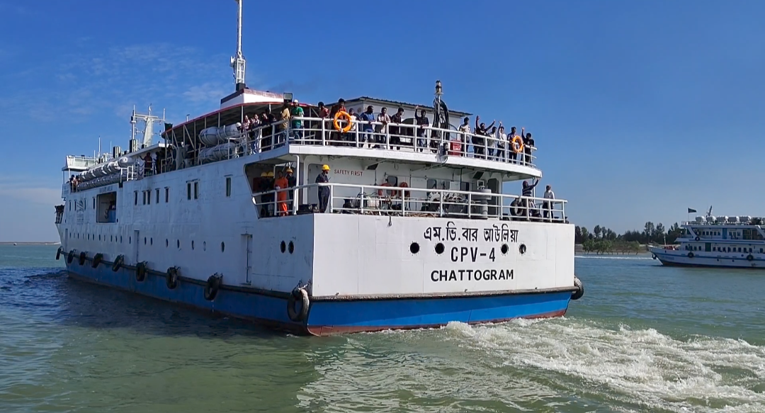 Tourist ships resume from Cox’s Bazar to St Martin’s 