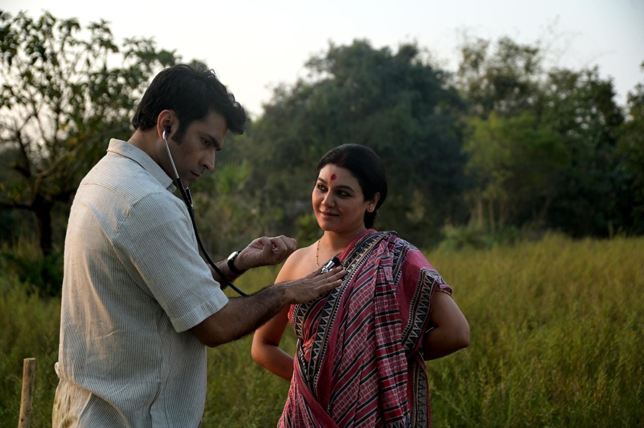 Jaya Ahsan starrer ‘Putulnacher Itikatha’ to compete at Rotterdam film festival