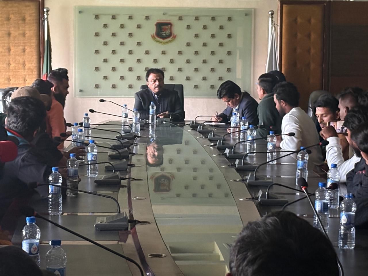 Faruque assures players of starting first division league this month