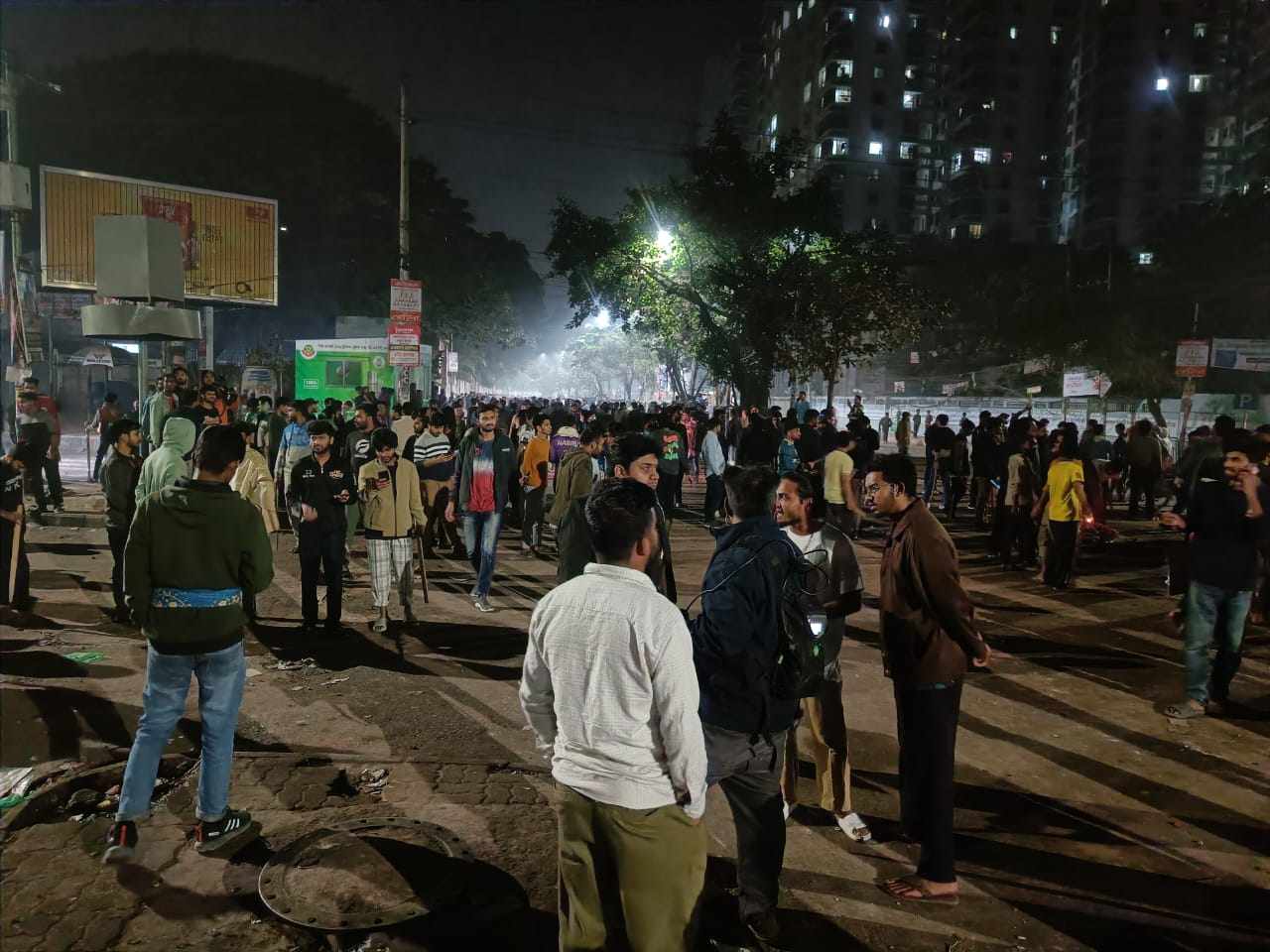 Students of DU, 7 colleges clash late into night