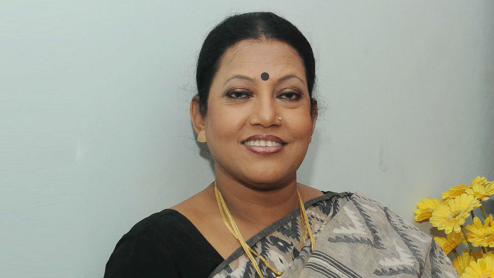 Lalon singer Farida Parveen recovers, returns home after thirteen days