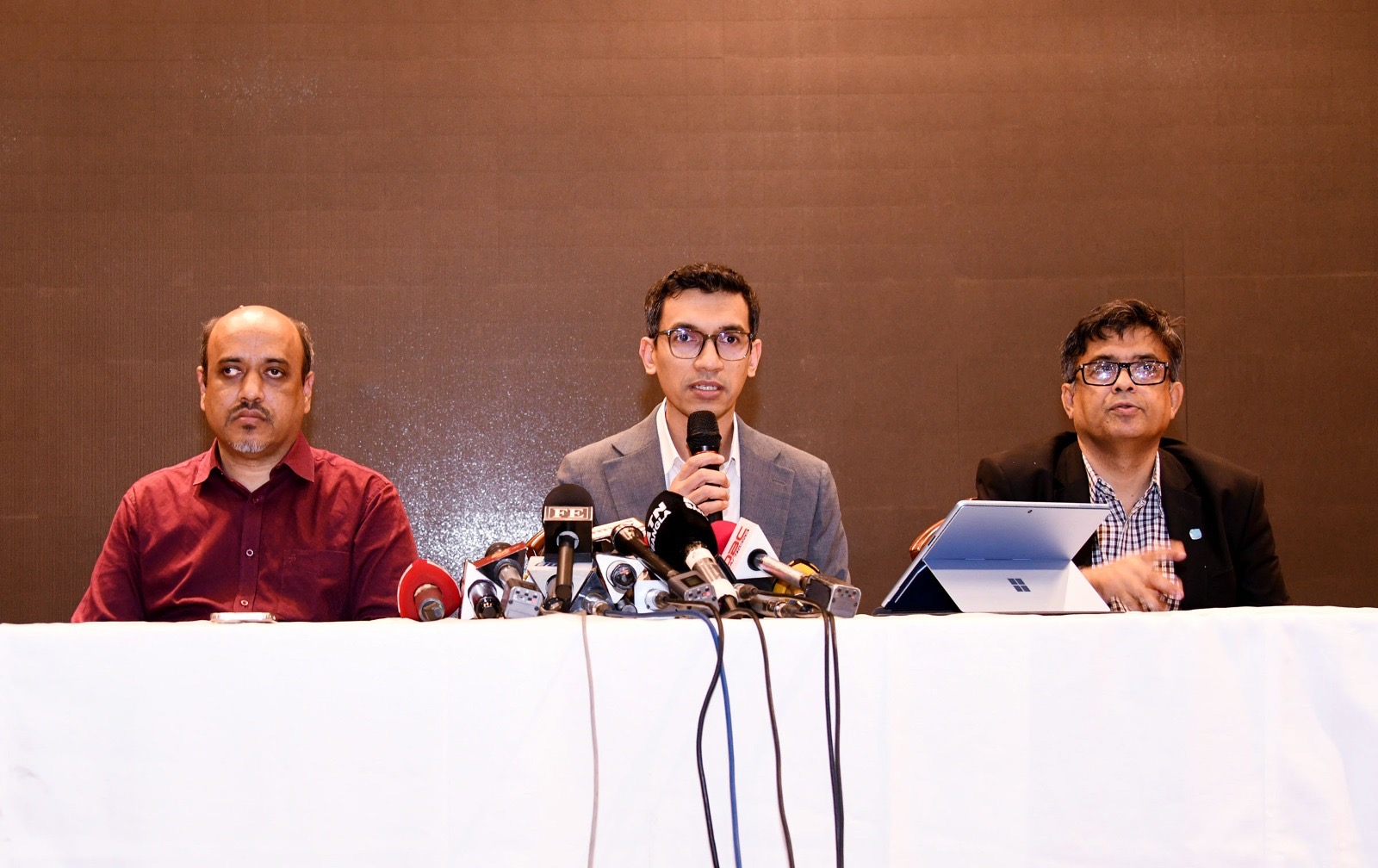 Starlink to demonstrate internet service at Bangladesh Investment Summit