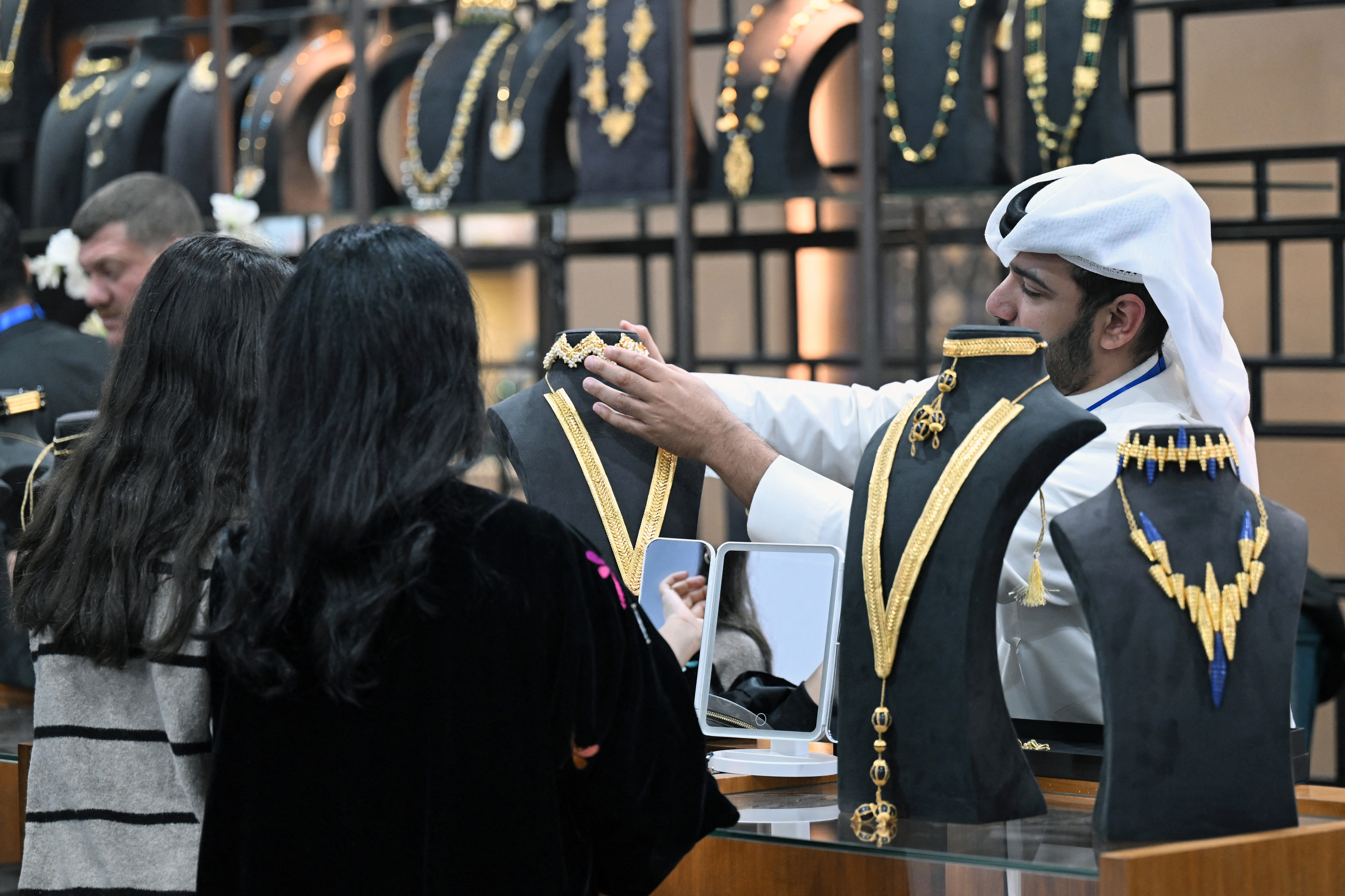 Gold climbs on safe-haven demand ahead of US reciprocal tariffs