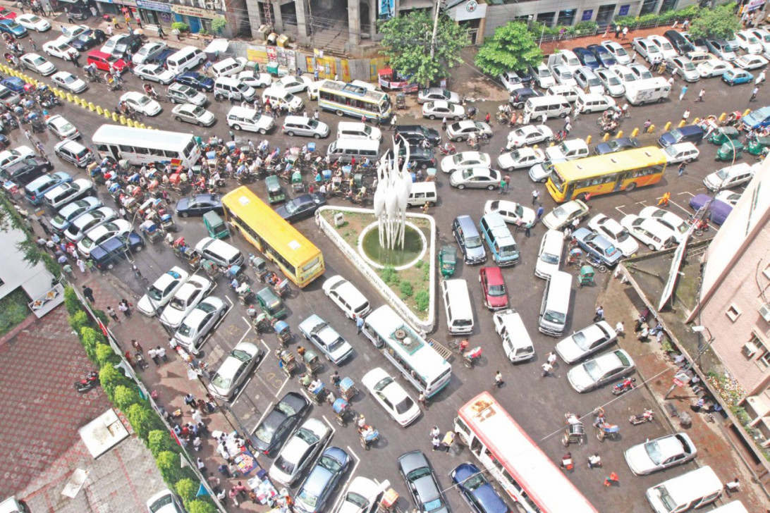 Dhaka's traffic through a visitor's eyes