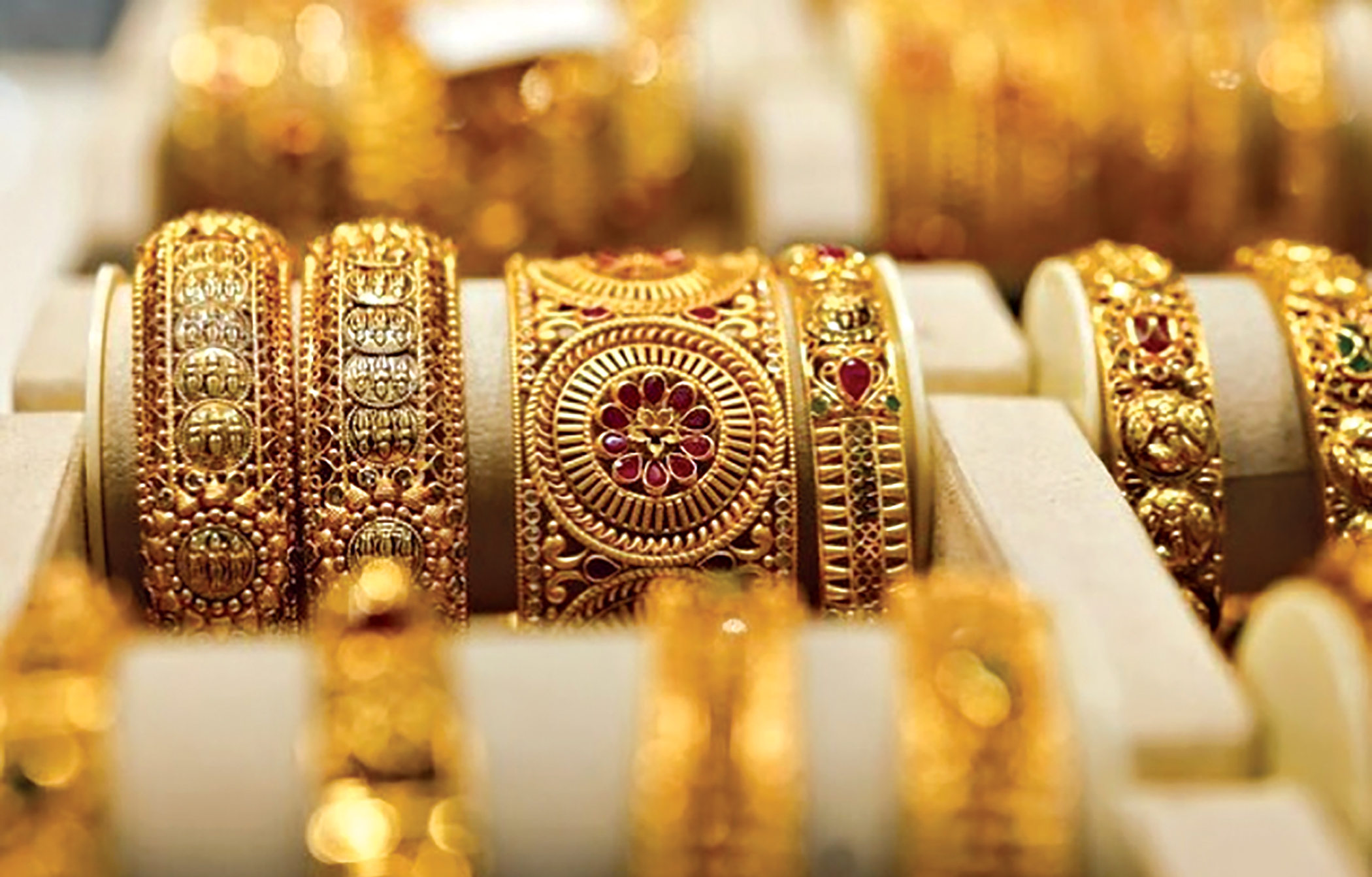 Gold hits all-time high