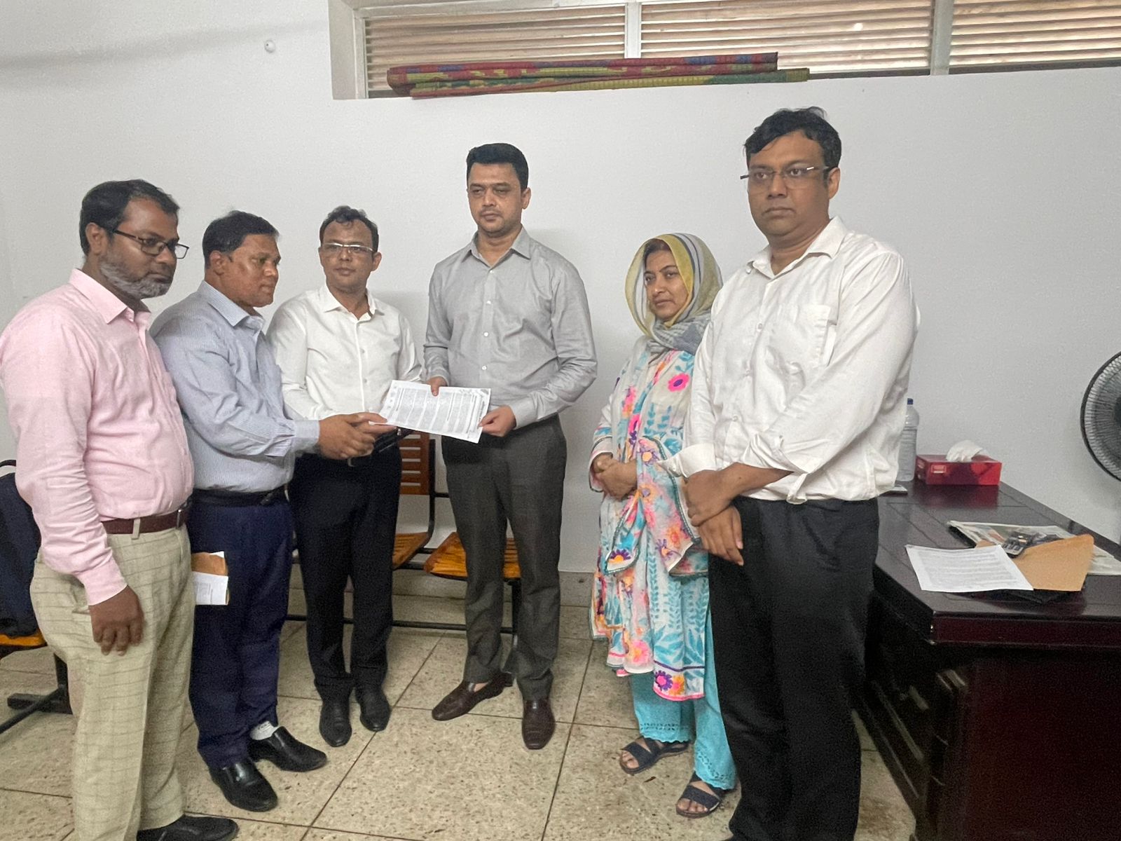 NBR officials submit memorandum to chief adviser