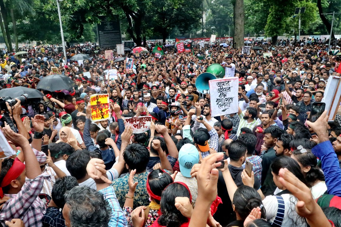 Looking at the July uprising through Actor-Network Theory