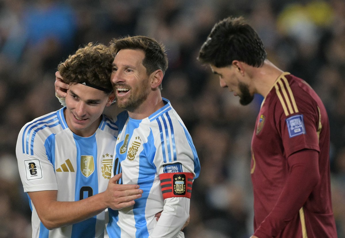 Messi signs off with brace in final World Cup qualifier on home soil