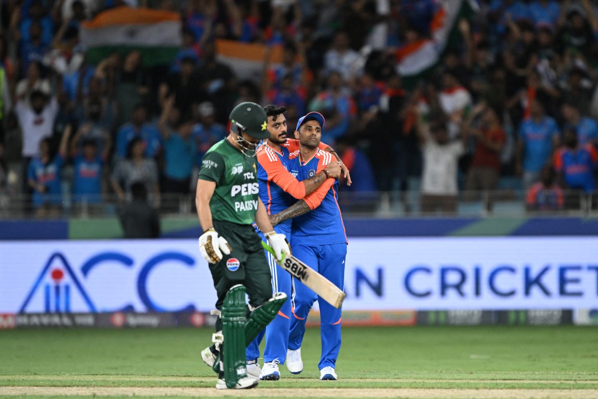 Politics fails to mask muted Dubai duel