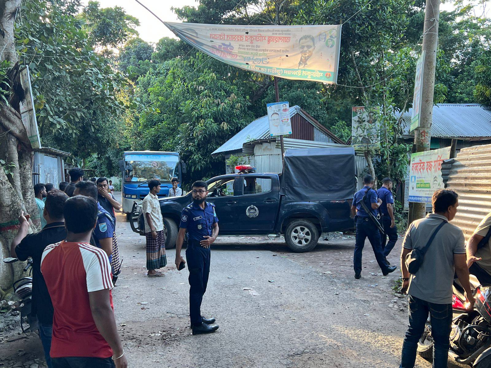 Backlash in Shariatpur over eggs thrown at Akhter Hossen in New York