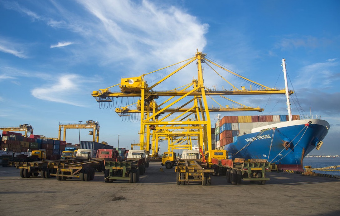 A false binary at the heart of the Chattogram port debate