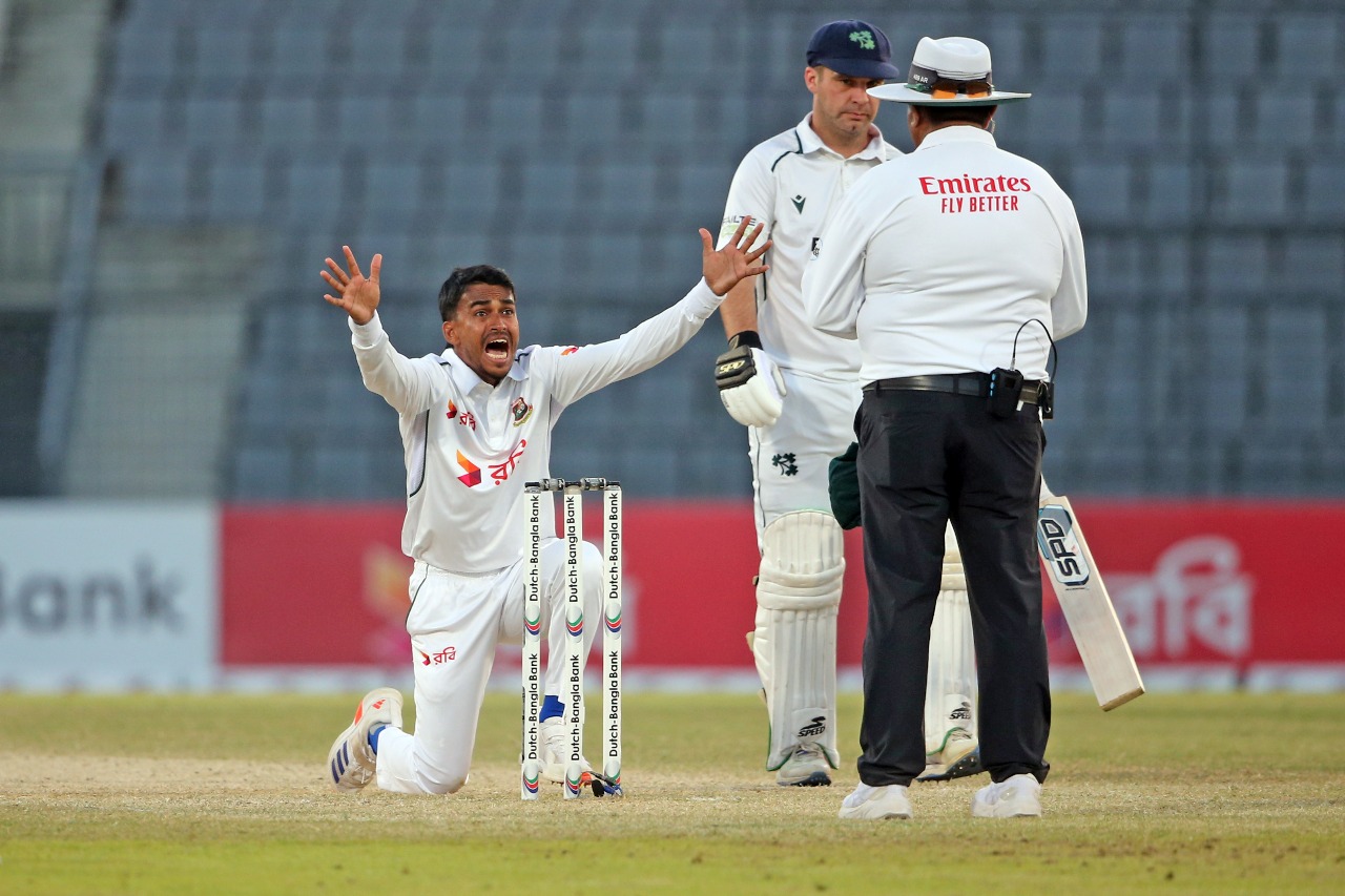 Tigers tighten grip as Ireland slump to 86-5 in Sylhet Test