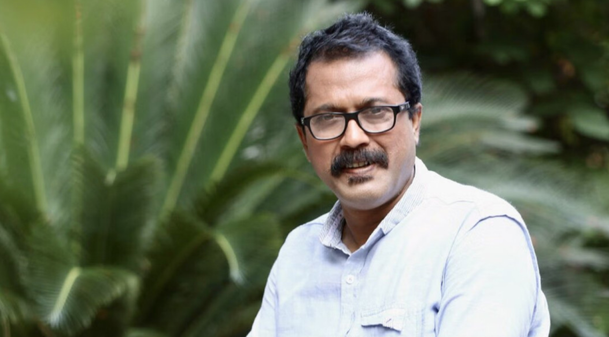 Faruque Ahmed makes directorial debut with stage play ‘Rangmahal’