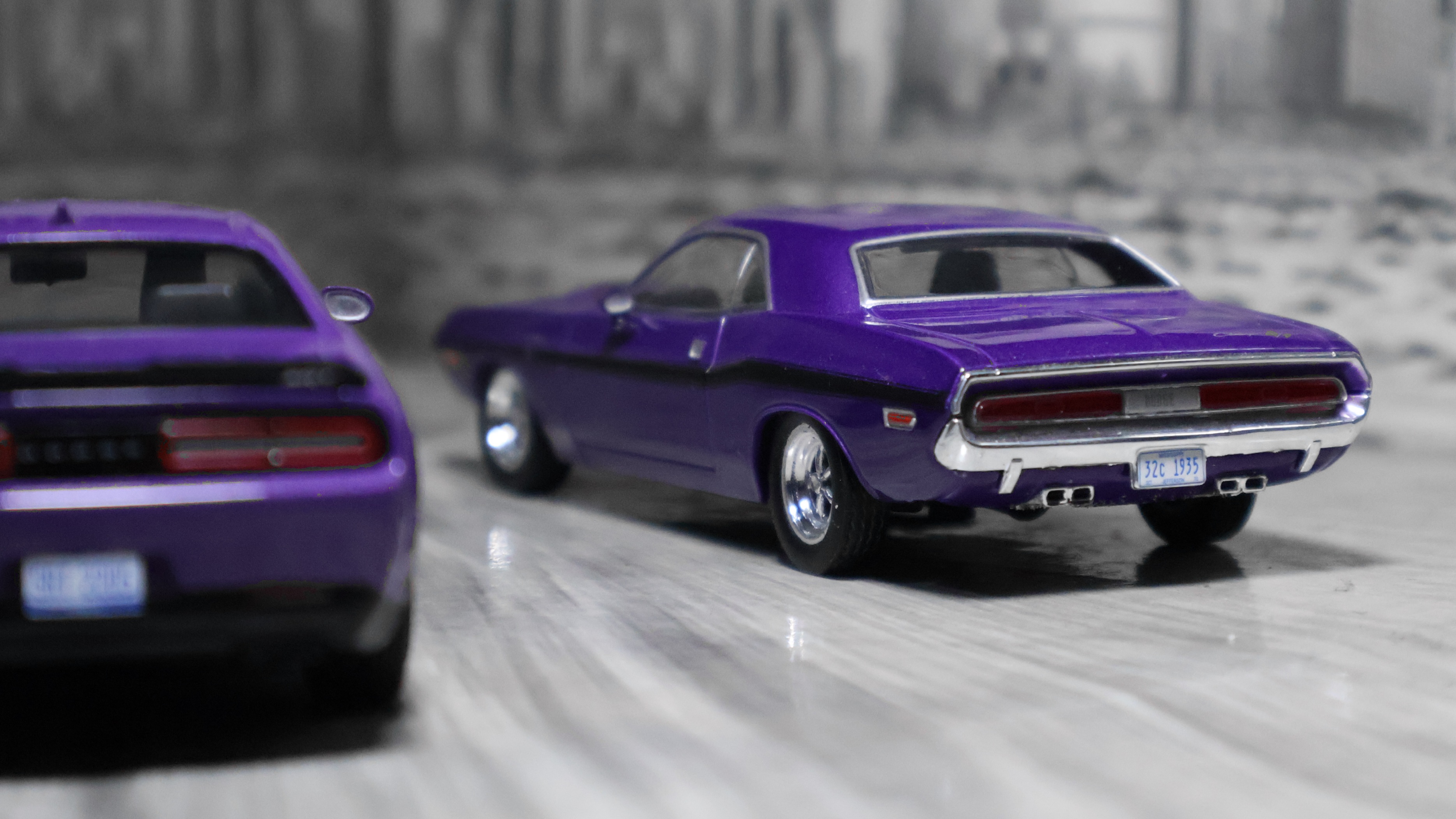 Dodge 143 scale