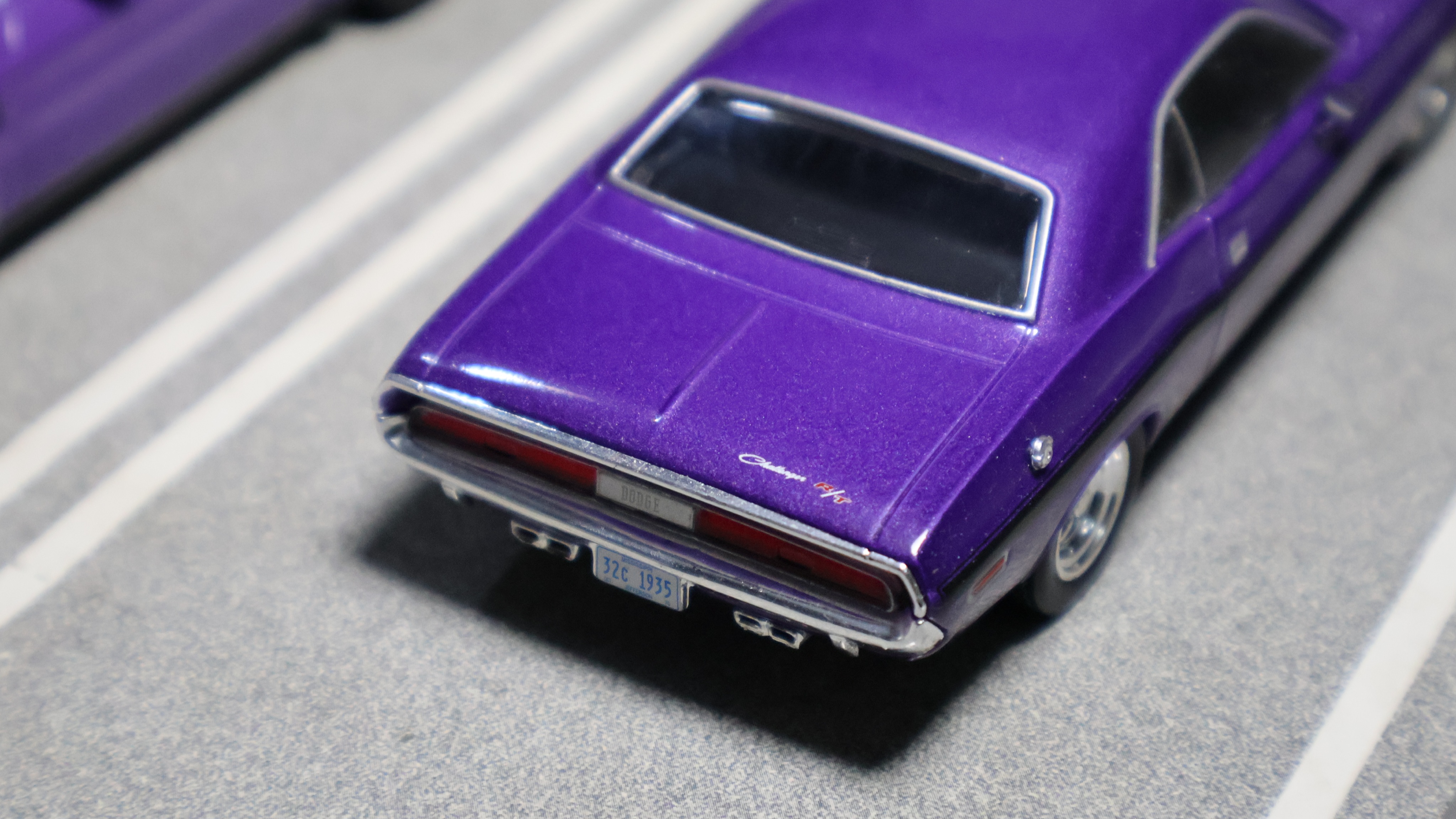 Dodge 143 scale