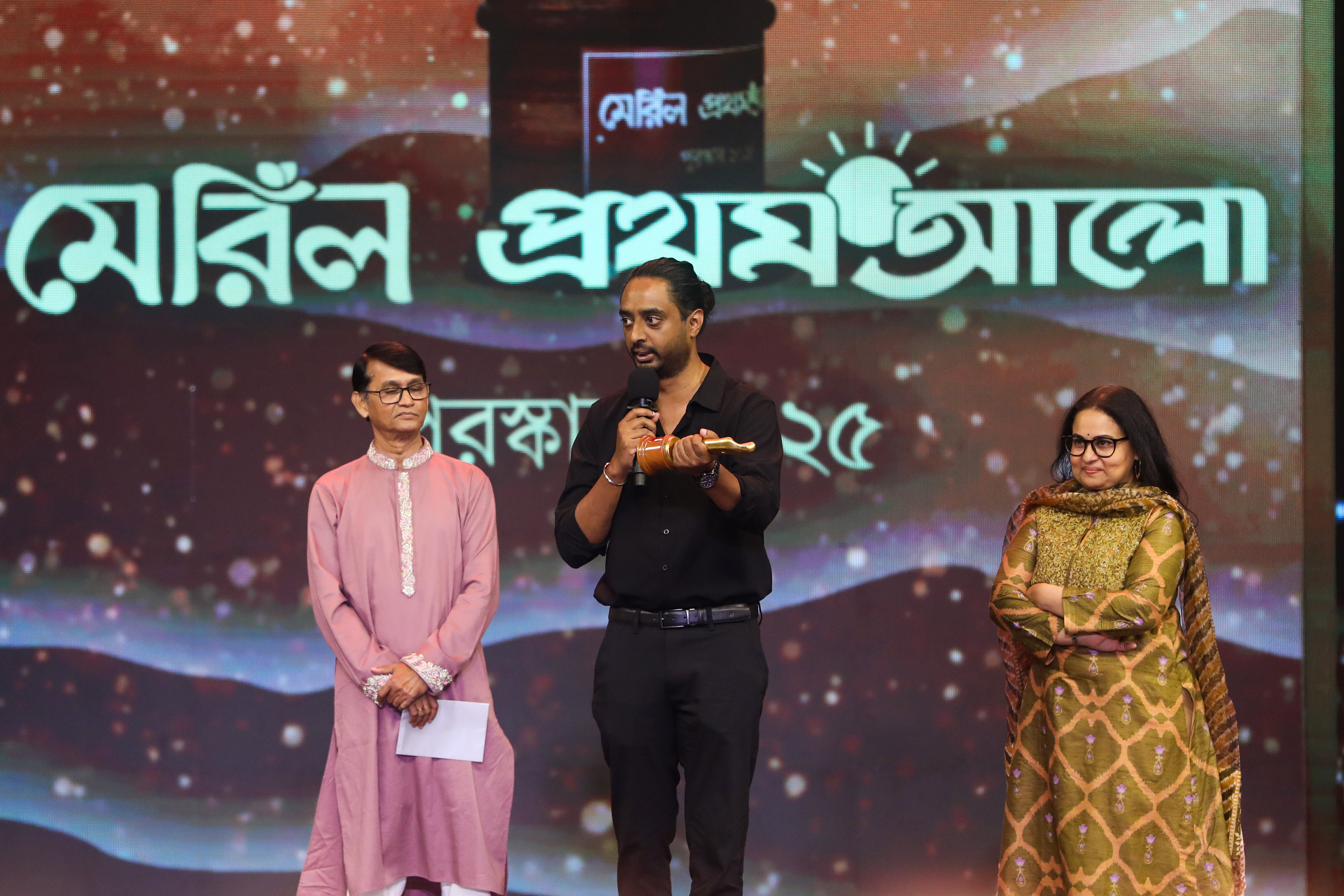  Syed Ahmed Shawki received Best Director for “Gulmohor,”