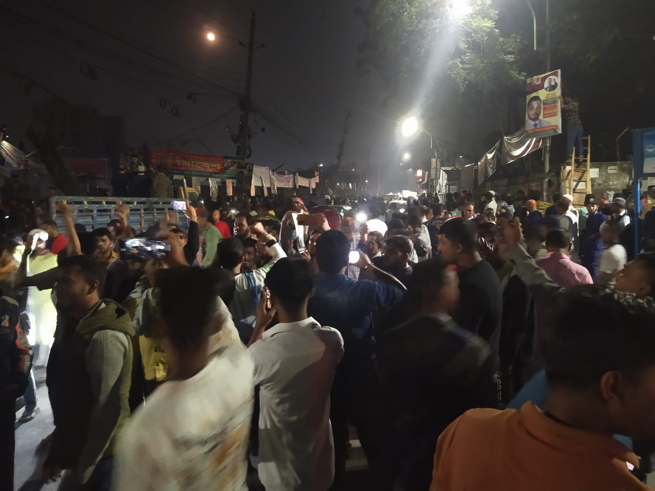 BNP rally: Crowd spills over to nearby streets as Golapbagh overcrowded